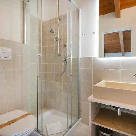 Palazzo Della Torre 205 - Cozy Sea View Apartament *